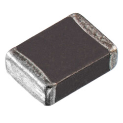 880 Ohms @ 100 MHz 1 Power Line Ferrite Bead 1812 (4532 Metric) 4A 35mOhm - 1